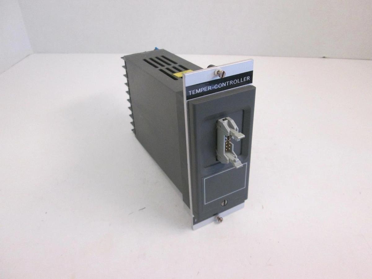 Used West 3300 Temper-Controller Unit, Flat Spray Nozzle, Used