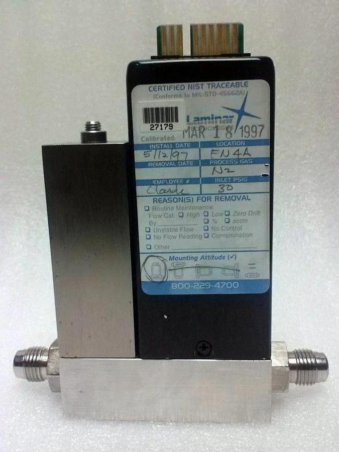 Used AMAT 3030-01054 Mass Flow Controller Unit UFC-1100A MFC, N2 1SLM, Used