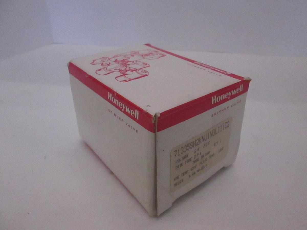 Honeywell, 71335SN2KNJ1N0L111CS, Skinner Solenoid Valve, 24 VDC, New