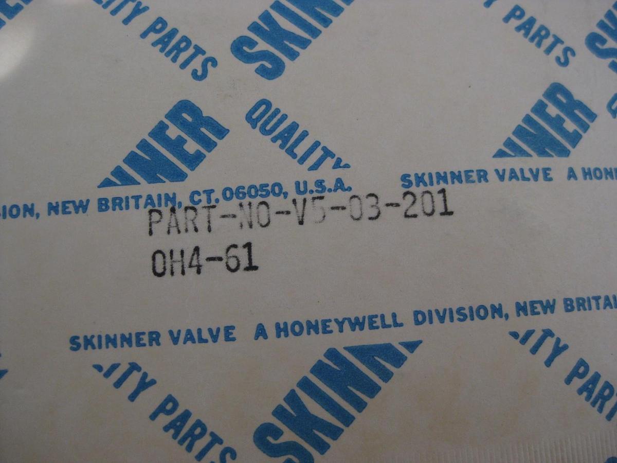 Used Skinner Valve V5-03-201 Plunger Assembly for Solenoid Valve - Lot of 3