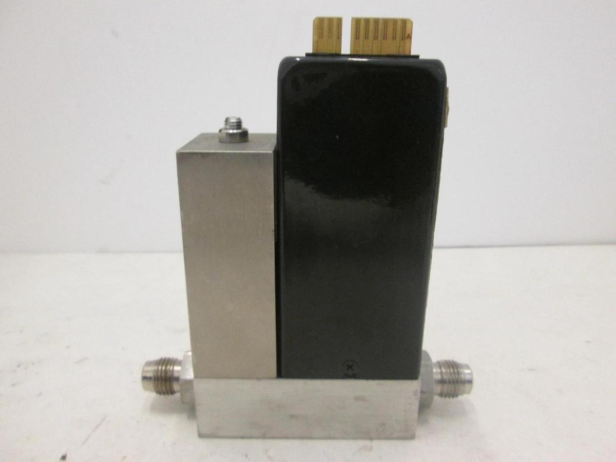 Used Unit UFC-1110A, Mass Flow Controller MFC, N2, 15 SLM, Used
