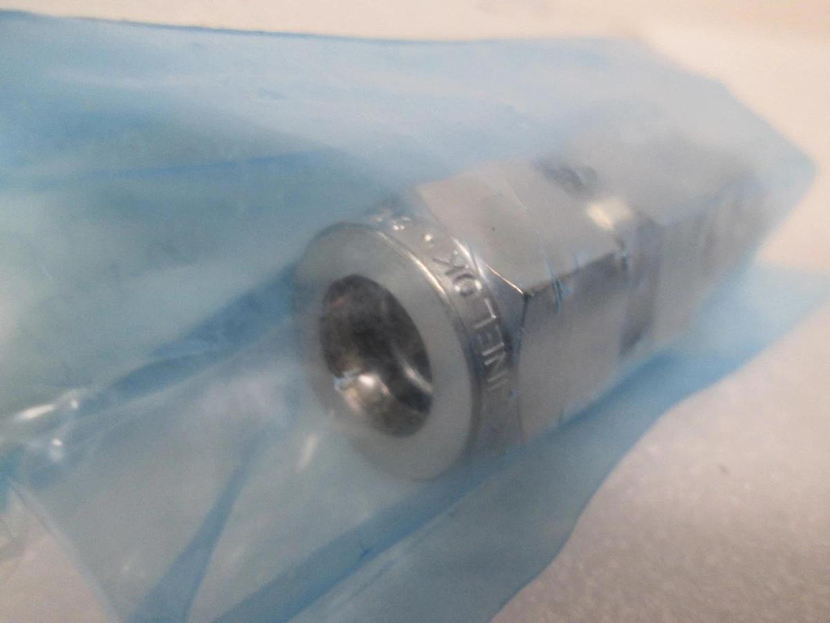 Swagelok, F900-F-9, Fitting, 206-7585, New, Lot of 6