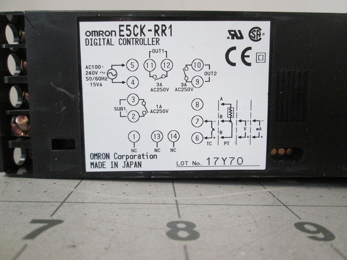 Used OMRON, E5CK-RR1, Digital Temperature Controller 100-240VAC 15VA
