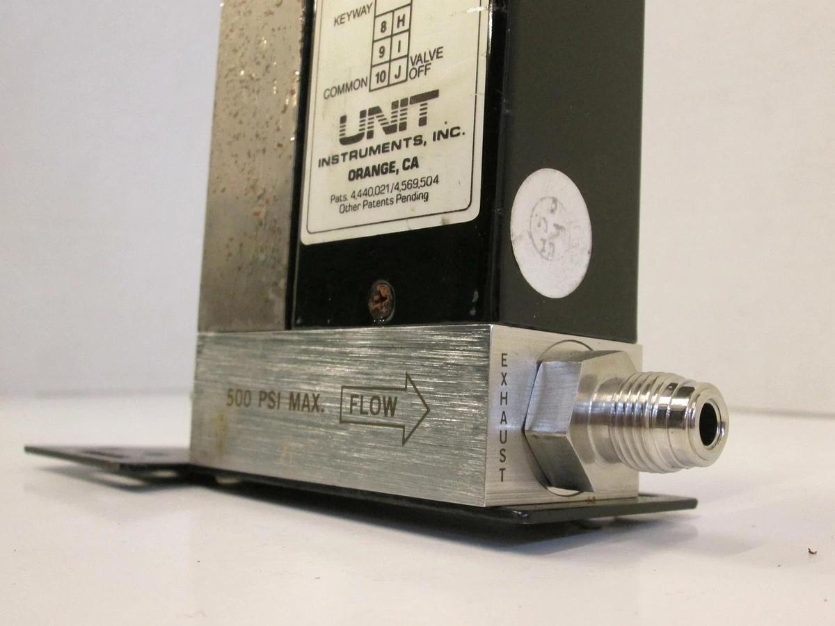 Used Unit UFC-1510A Mass Flow Controller MFC, H2, 15 SLM, 1/4" Male