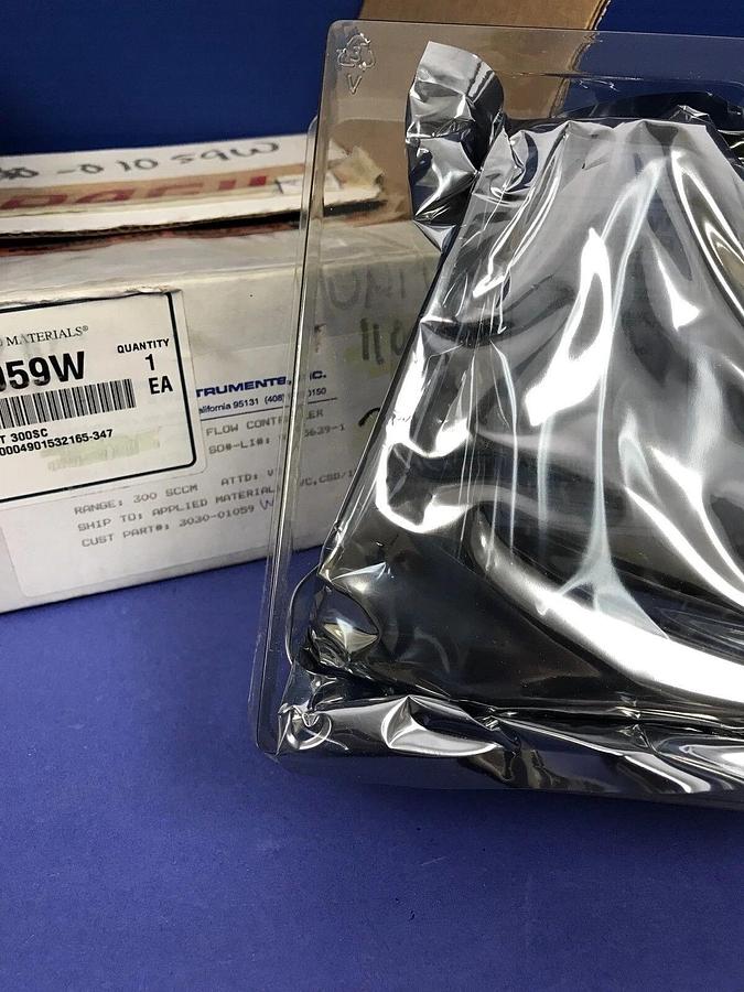 Used Unit UFC-1100A Mass Flow Controller, N2, 300 SCCM, Refurbished