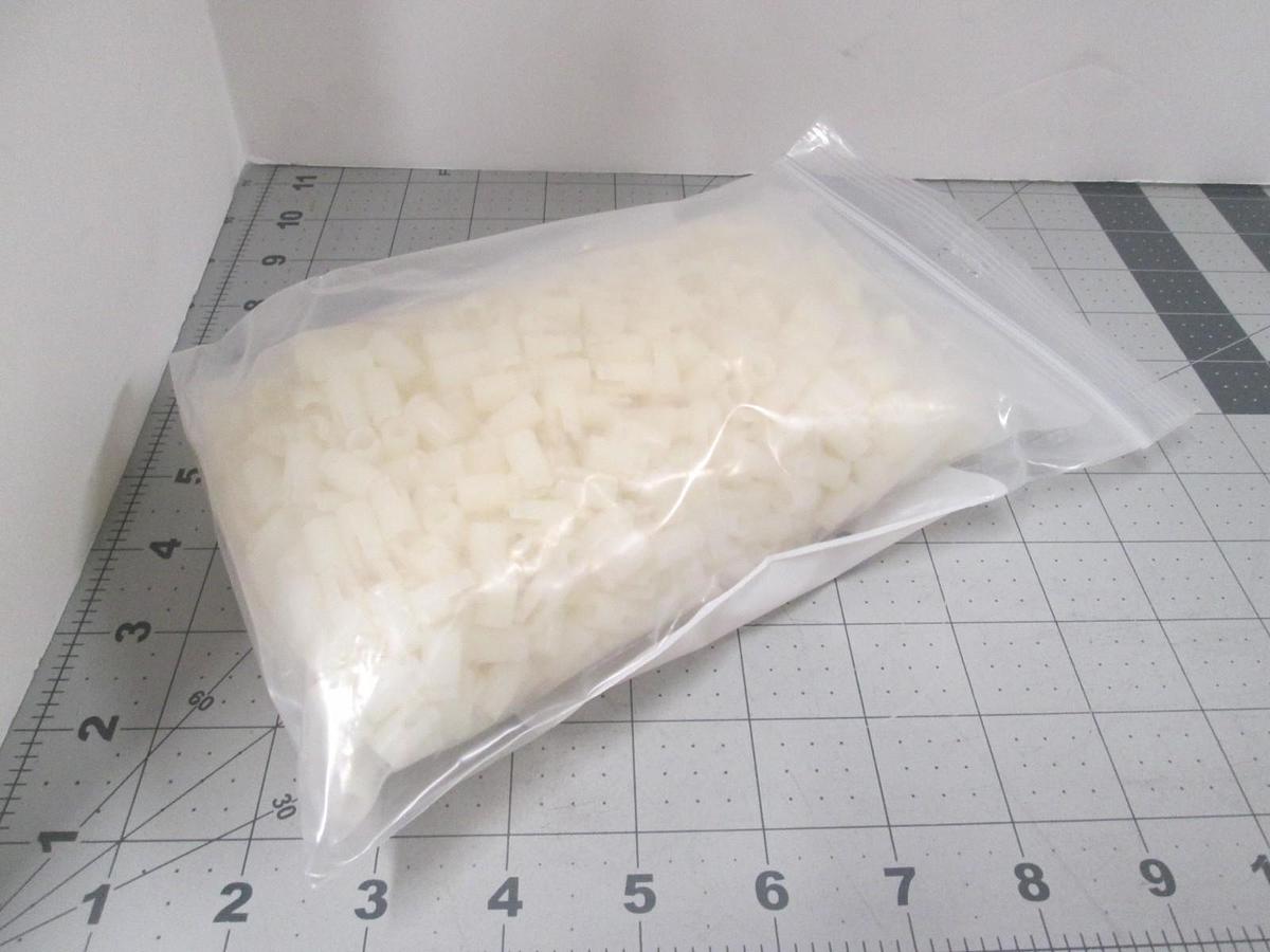 Essenta, SRS6-6-01, Alatec Standoff, Nylon, Snap Lock Screw MNT 3.8", Lot of1000
