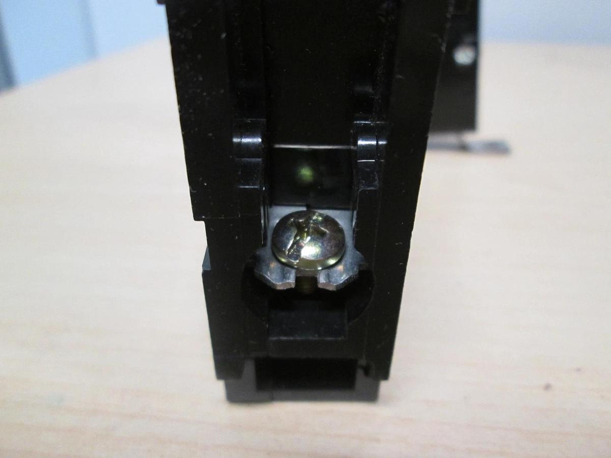 Used Cutler Hammer, YF-7516,Type BA, Single Pole Circuit Breaker, 15A, Used, Lot of 2