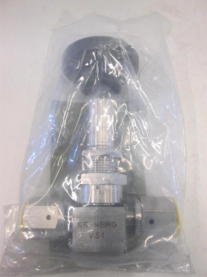 Used Swagelok, SS-4BRG-V51, 1/4", Manual Diaphragm Valve, New