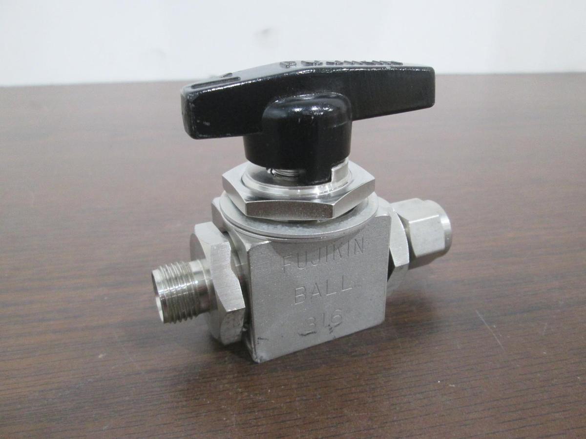 Used Fujikin, 1/4" Manual Ball Valve, 100407, Used