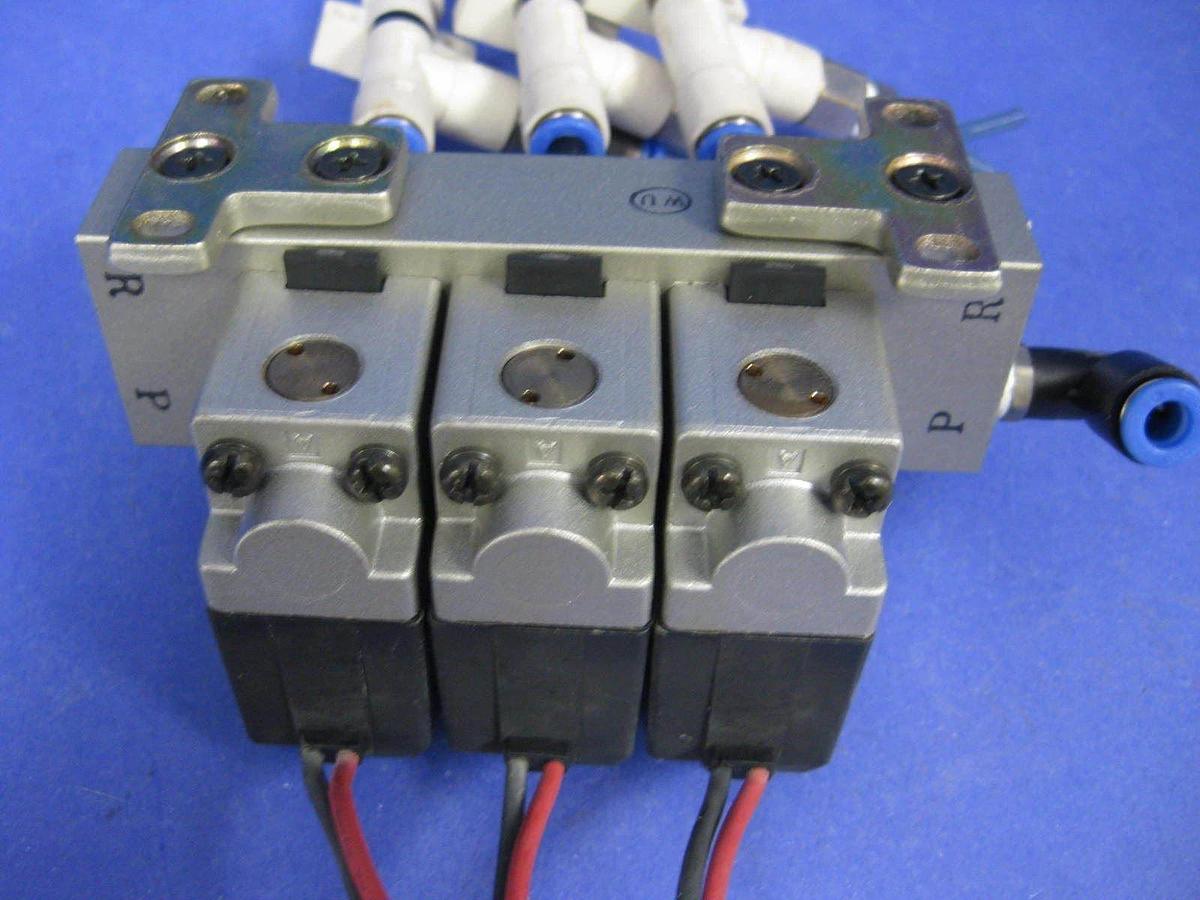 Used SMC VO307 Solenoid Valve Manifold Assembly, with 3 Valves, Used