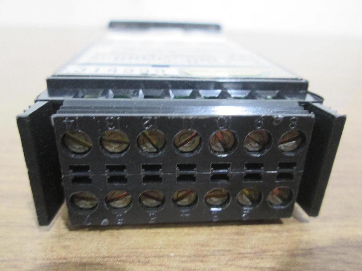 Used Omega CN491A-V1-R2-LV Temperature Controller, 1/32 DIN, 0-10V, Used