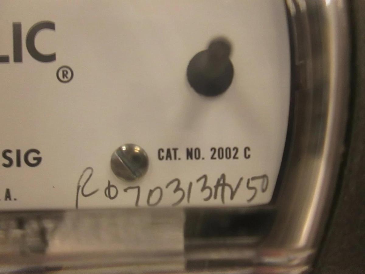 Used Magnehelic 2002 C Water Gauge, 0-2 Inches, Used