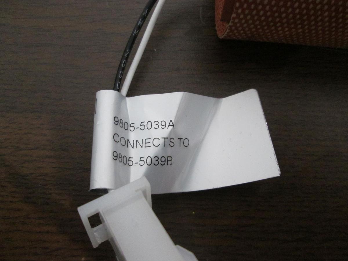 Used MKS, 9805-5039, Heater Jacket, 120V, 50.3W, 0.42A, 50/60Hz, Used