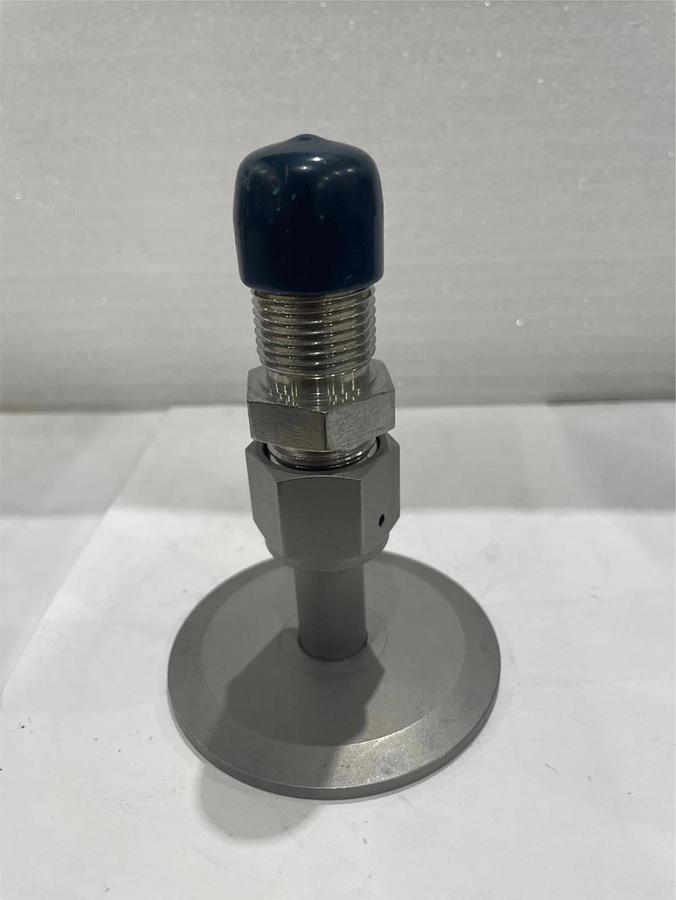 Used NW 50 to 1/2 VCR Adapter, Vacuum Fitting, Used