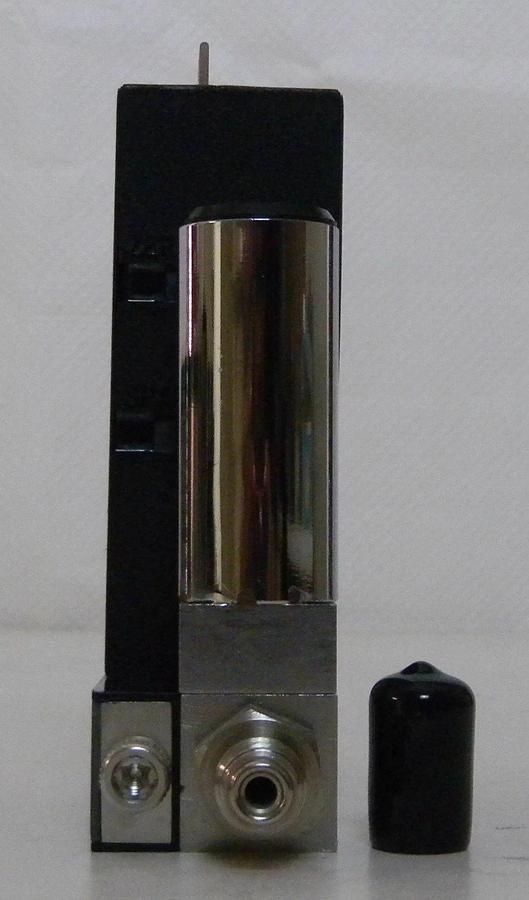 Used Sierra Instruments Sidetrak Mass Flow Controller, BCL3, 1-10 sccm, Used