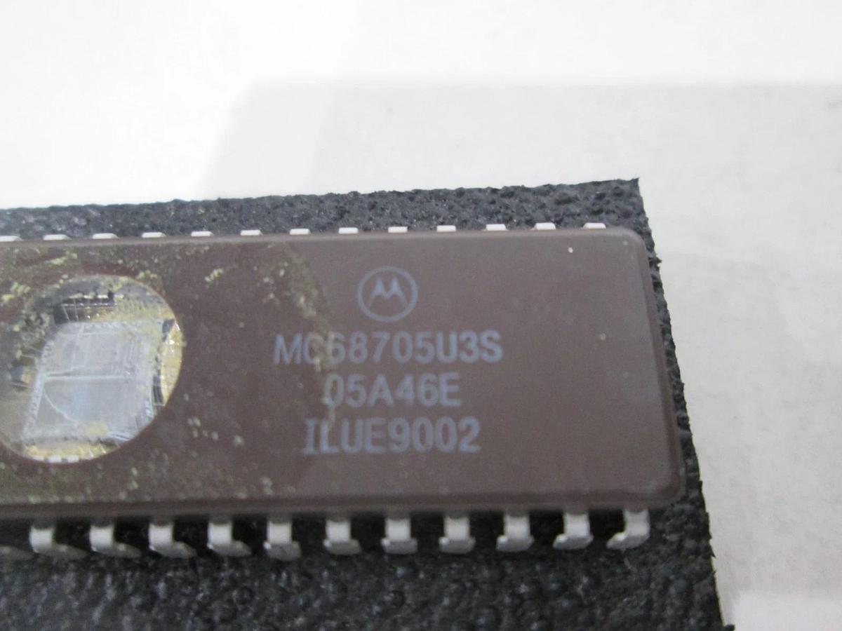 Used Motorola, MC68705U3S, Integrated Circuit, Used