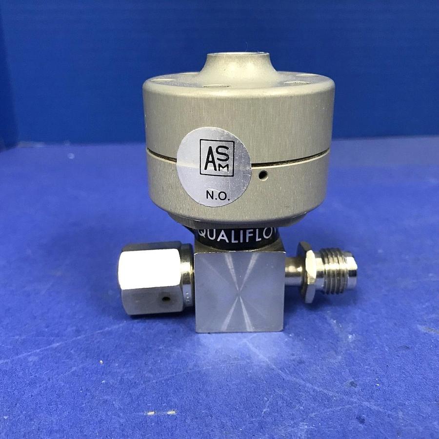 Used Qualiflow ASM Pneumatic 3-Way Test Helium Valve, 3x10(-9) atm.cm3/sec, NO, Used