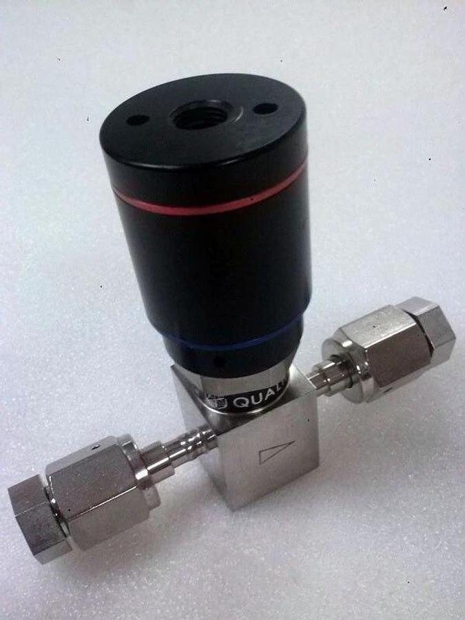 Used Qualiflow SR96/W27 Valve, High Purity, 2-3/4"Face to Face 1/4"FVCR, Used