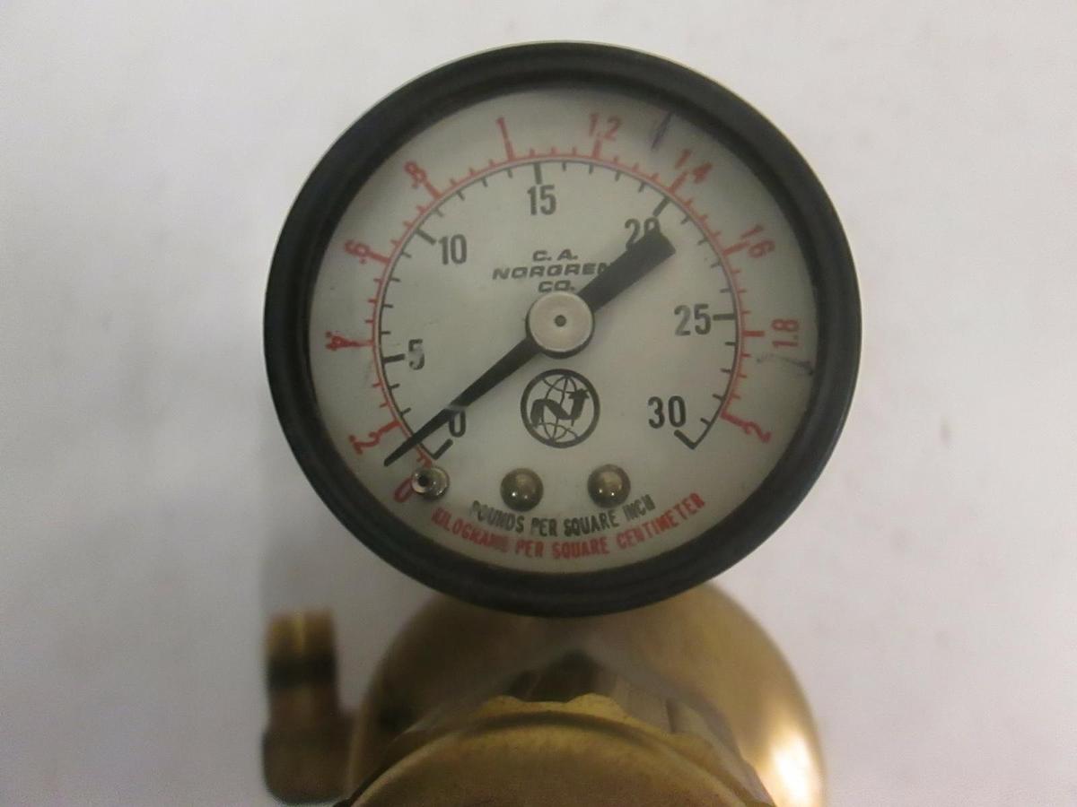 Used Veriflo IR401, 1/4" 4 Port 3000 PSI Regulator w/ Gauge, Used
