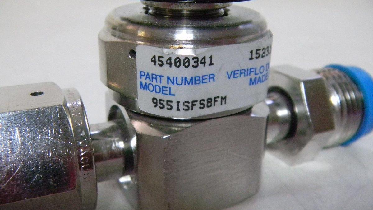 Used Veriflo Parker 955ISFS8FM Valve, 4 1/4" Face to Face, 1/2" MVCR/FVCR, Used