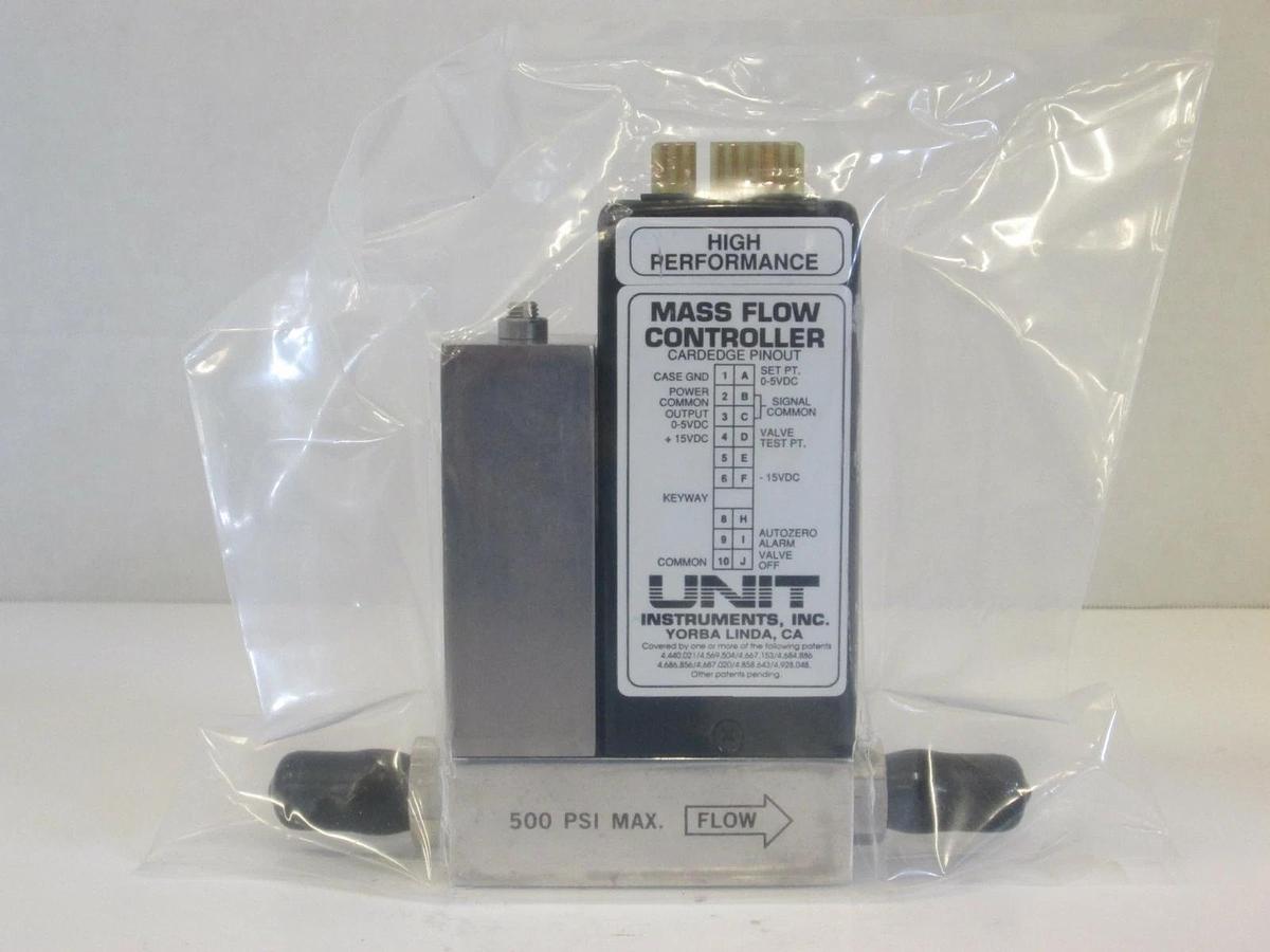 Used Unit UFC-1500A, Mass Flow Controller, Gas- N2, Range- 500 SCCM, 1/4" M I/O