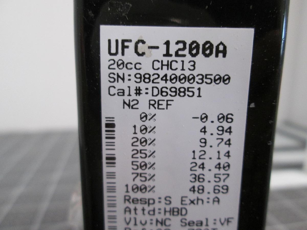 Used UNIT Instruments, UFC-1200A, Mass Flow Controller 20 SCCM CHCI3 N2 Ref