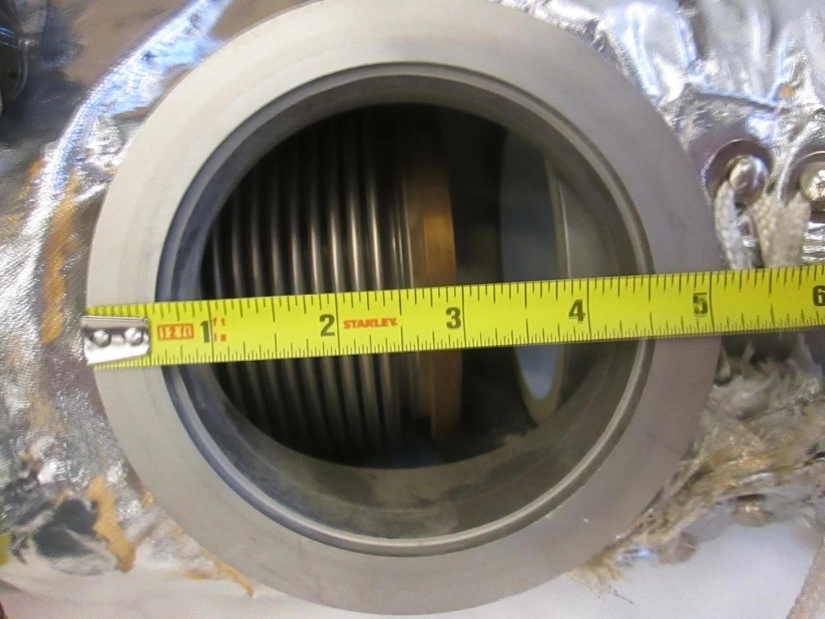Used Thermionics Laboratory, 1009900555, Right Angle Valve w/ Heat Collar, Used