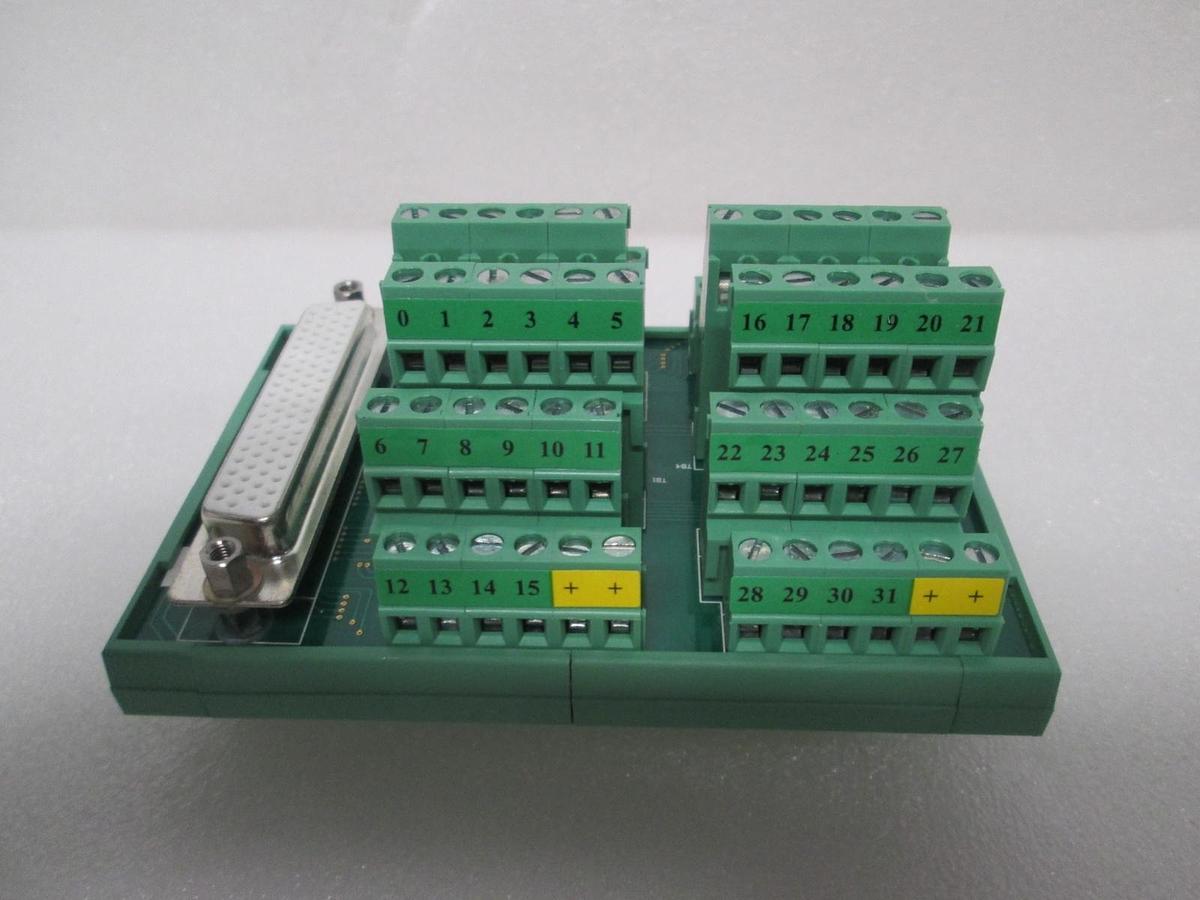 Phoenix Contact, DAQ-DB32IO, Terminal Block, New