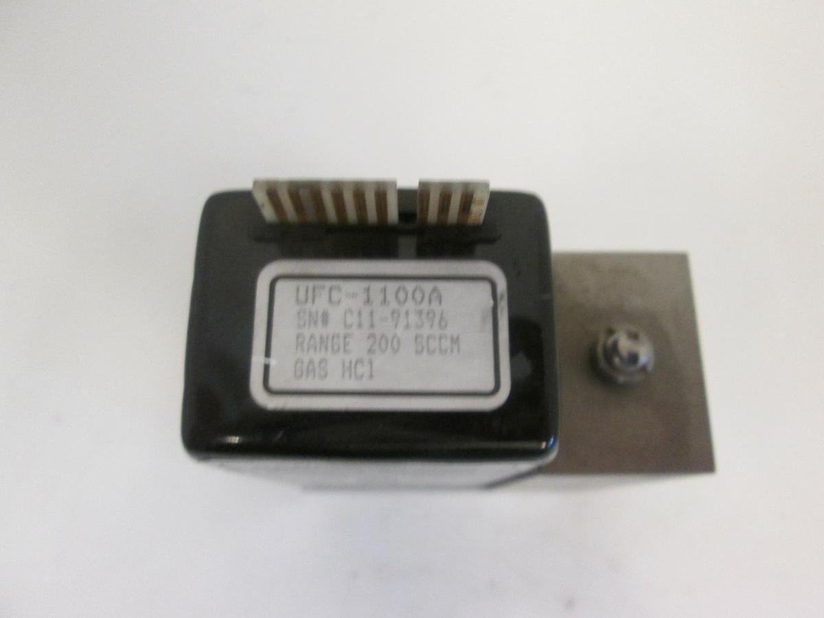 Used Unit UFC-1100A Mass Flow Controller MFC HCL 200 SCCM