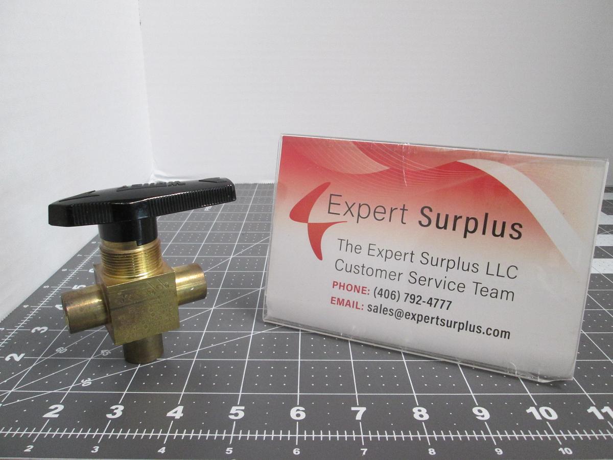 Used Swagelok B-44XF4 Used Brass 40 Series 3-Way Ball Valve 1/4 In FNPT 1500 PSI