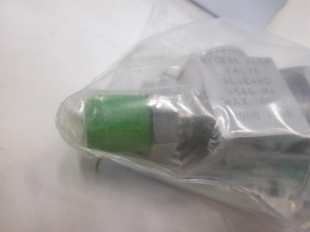 Nupro, 6L-E4HD-580-M4, Excess Flow Valve, 3000PSIG, New