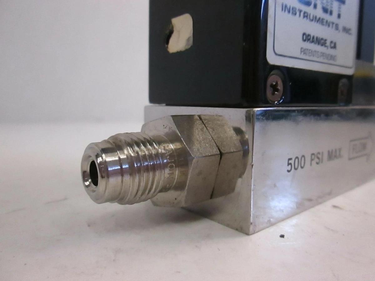 Used Unit UFC-1000 Mass Flow Controller MFC, H2, 500 SCCM