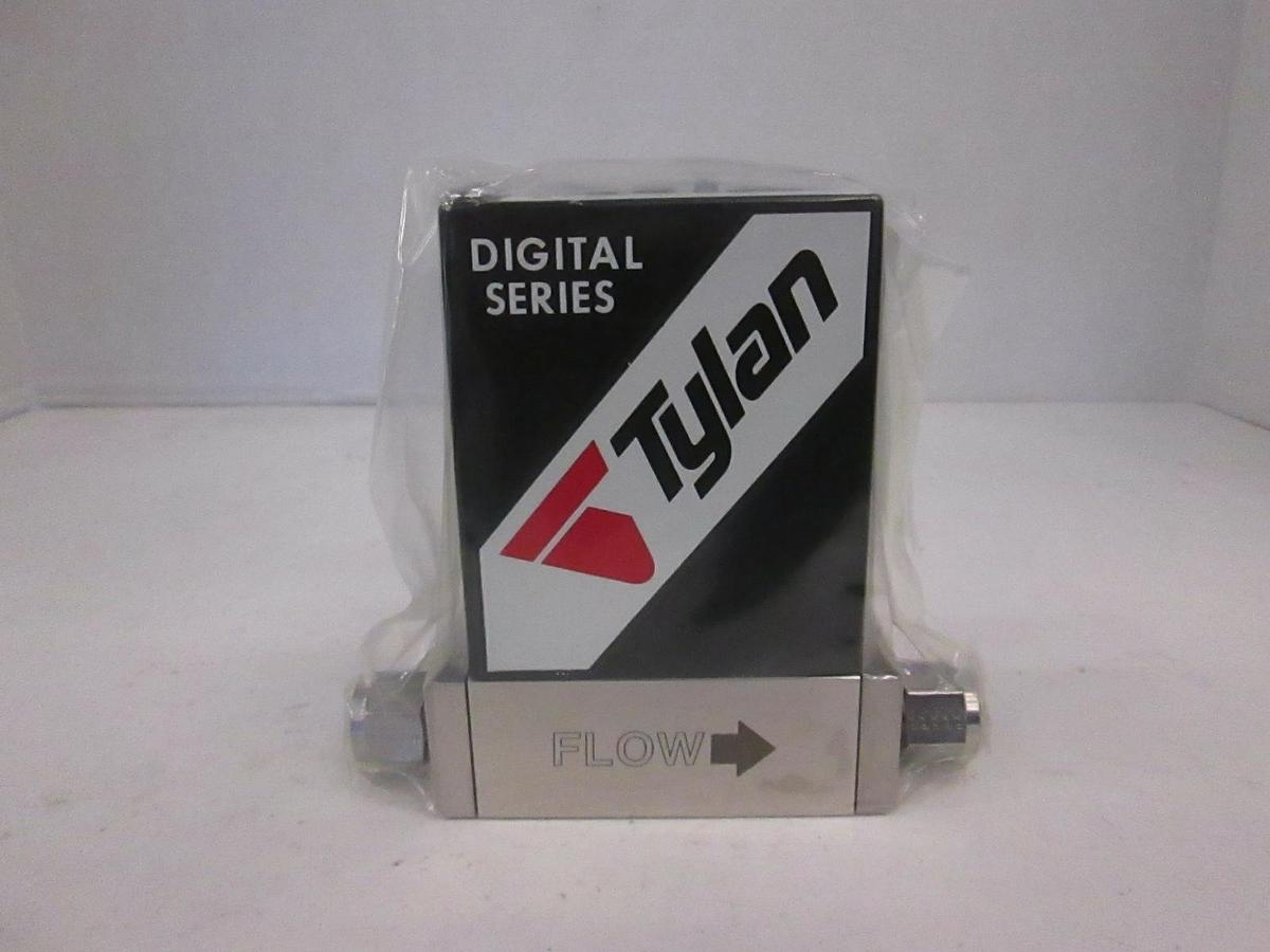Used Tylan DFM-3900M, MFC Mass Flow Controller 300 SCCM, N2, Rfrb