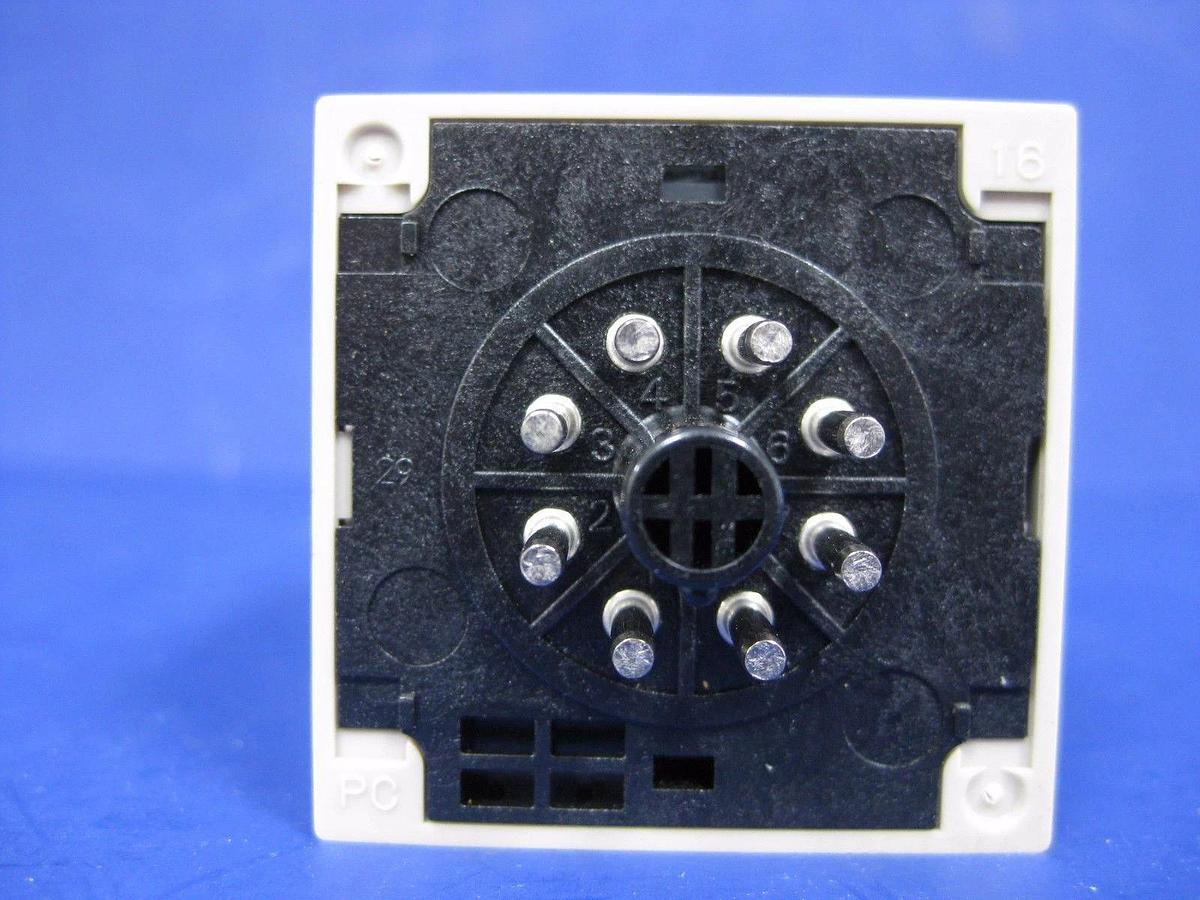 Used OMRON H3CR-H8RL Time Delay Relay, 0 .6 to12 SECONDS, Used