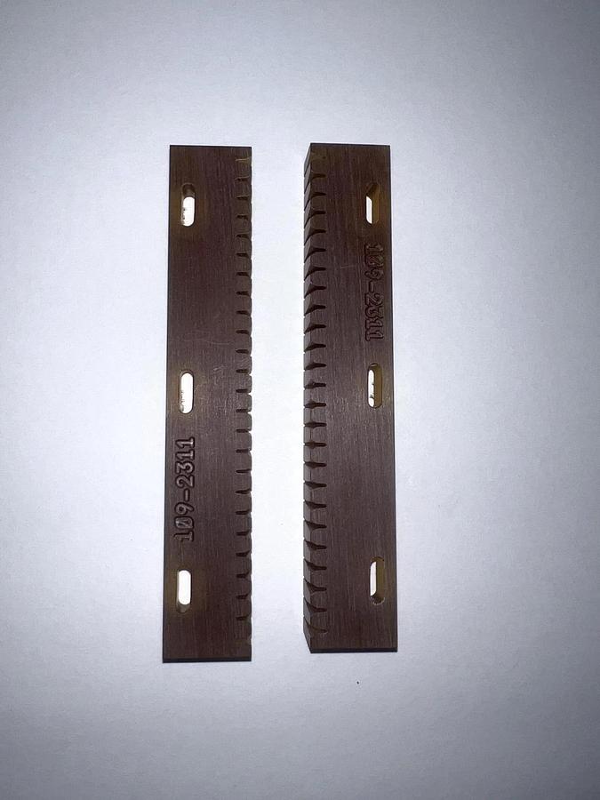 Used Fortrend Lift Retainer Combs F-6225 Part 109-2311, Used, Lot of 2