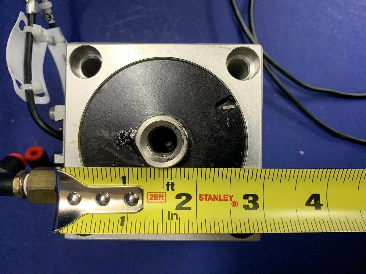 Used Compact Automation Air Cylinder 770-003303-001/C 4/04, Used lam research
