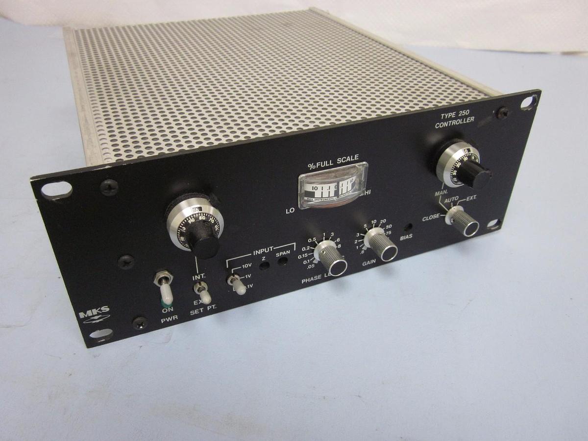 Used MKS Type 250 Power Flow Controller, 250C-1-A, 10-0-10 % Full Scale