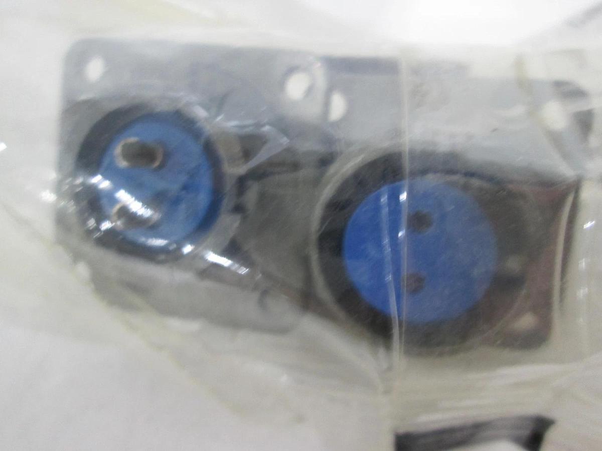 Used Amphenol, 3102A-14S, 2 Pin, Female Connector, New