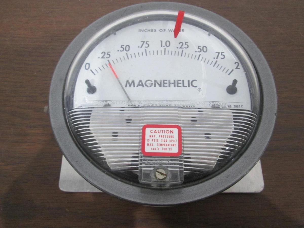Used Dwyer, Magnehelic, 2002C, Pressure Gauge, 0-2" of Water, Used