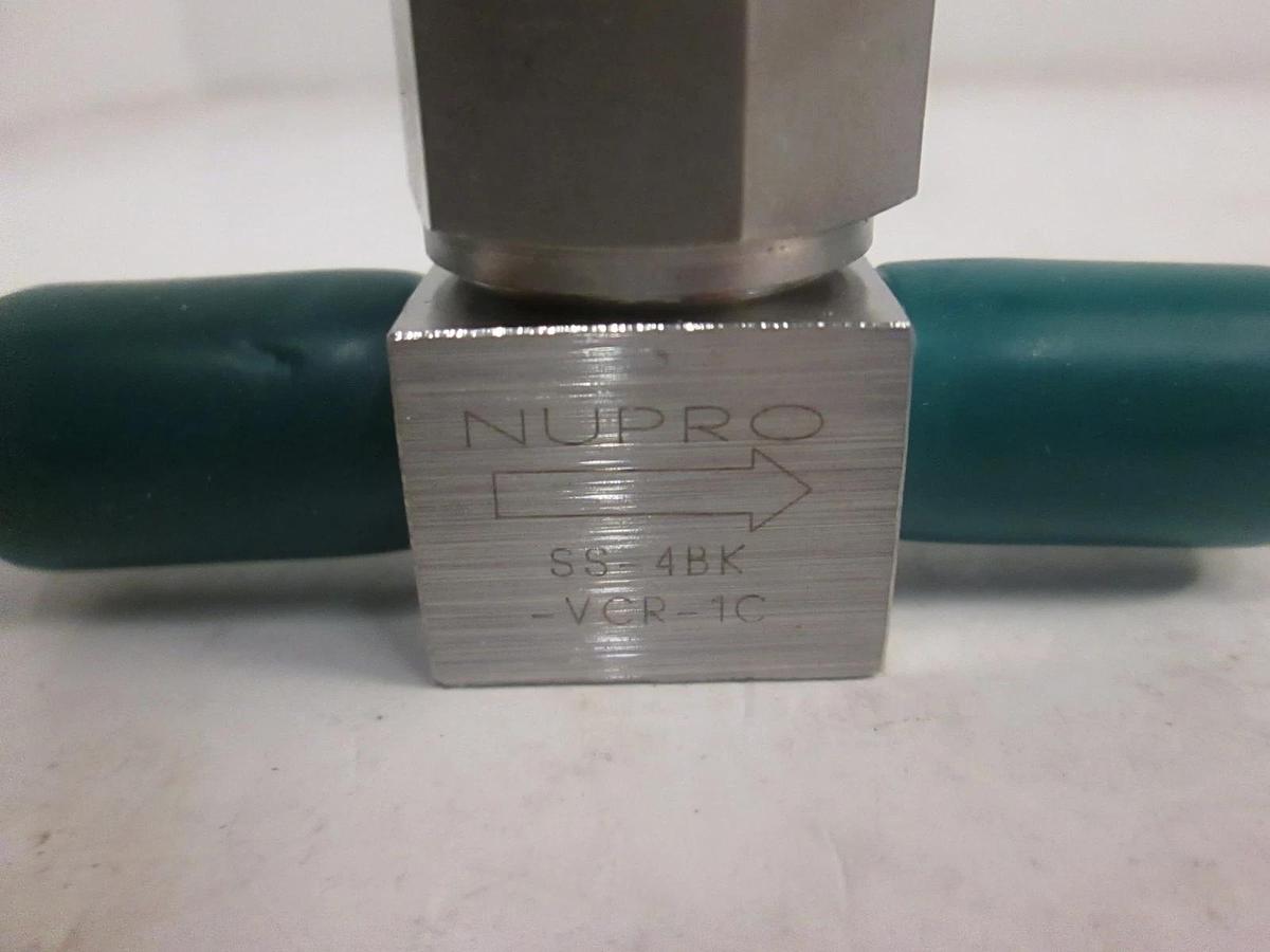 Used Swagelok Bellows Sealed Valve SS-4BK-VCR-1C, 1/4" Female VCR , Used