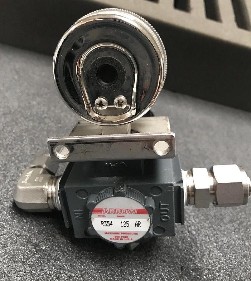 Used Arrow Pneumatics R354 Pressure Regulator, 1/4" x 1/2" Swagelok Fittings