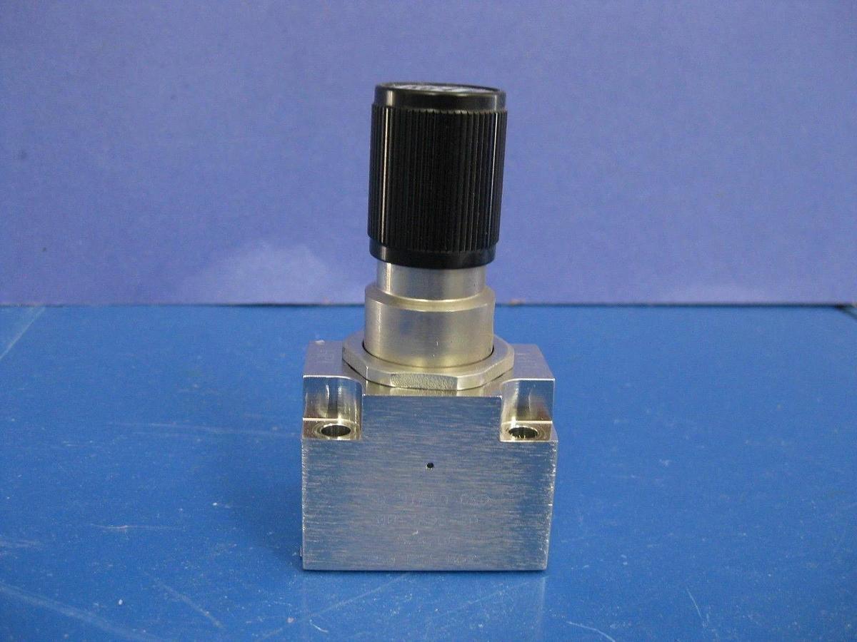 Used VERIFLO Regulator SQMICROHF502PCKD, Lot of 2