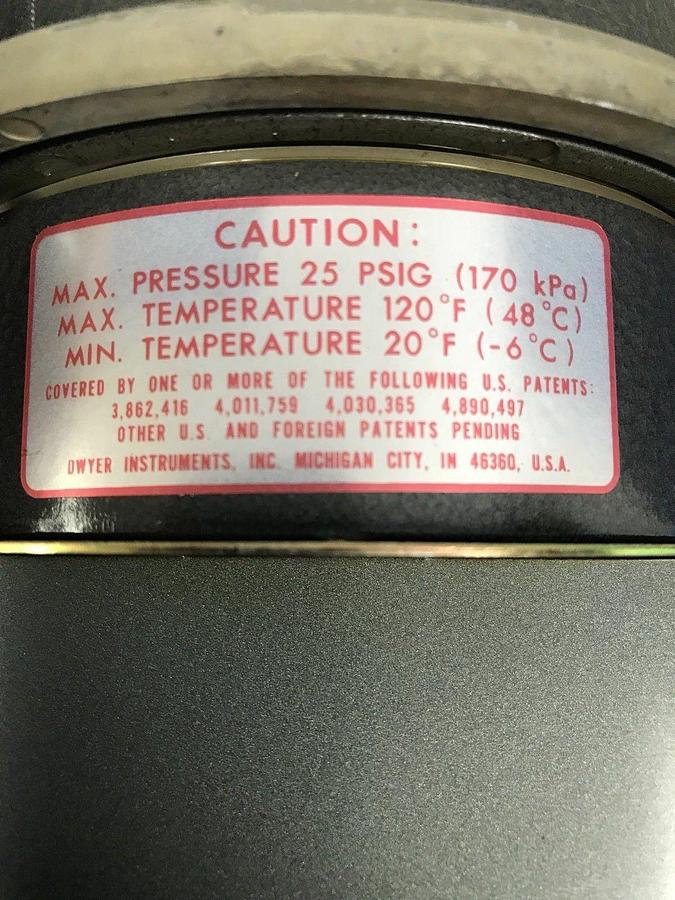 Used Dwyer 3000MR Photohelic Gauge 0-50mm / 0-0.5kPa Water, w/ Mounting Panel Used