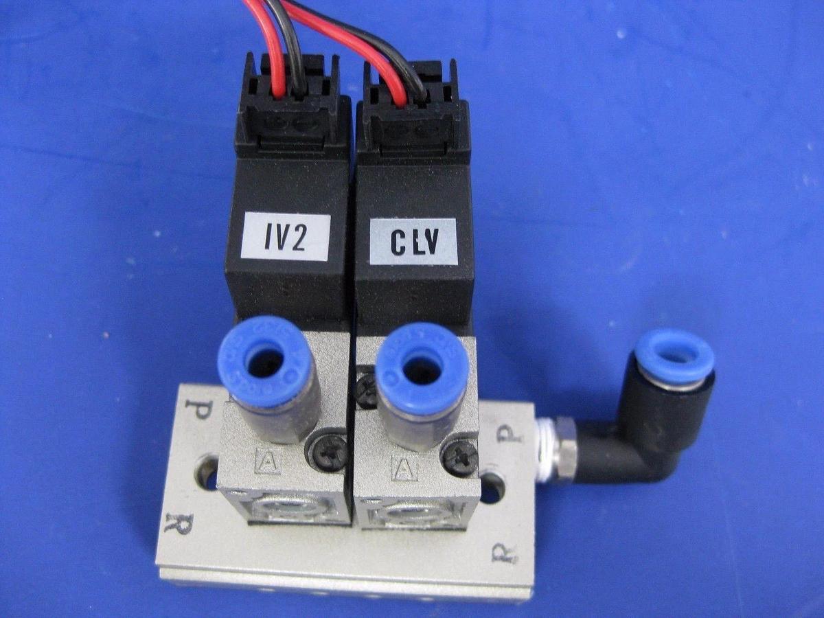 Used SMC VZ110 Solenoid Valve Manifold Assembly, with 2 Valves, Used