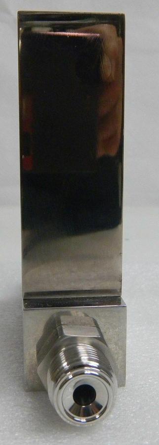 Used Unit UFC-2020A, Mass Flow Controller, Gas- N2, Range- 30 SLM, 3/8" M I/O VCR