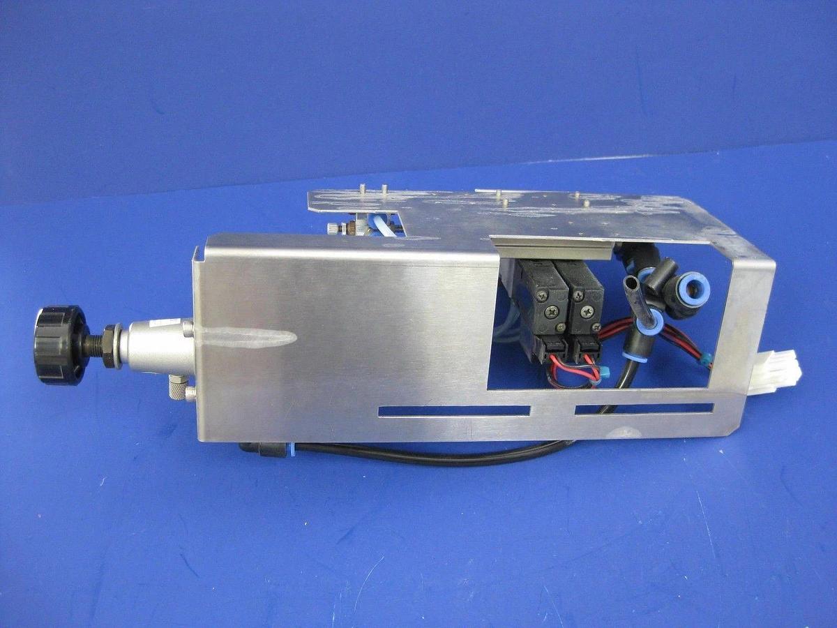 Used SMC 10-VZ3223 Pneumatic Solenoid Valve Manifold Assembly w/ Regulator and Gauge