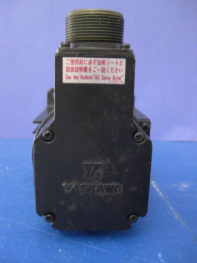 Used YASKAWA USAREM-02DE2X AC Servo Motor, 3000 RPM, 200W, Used