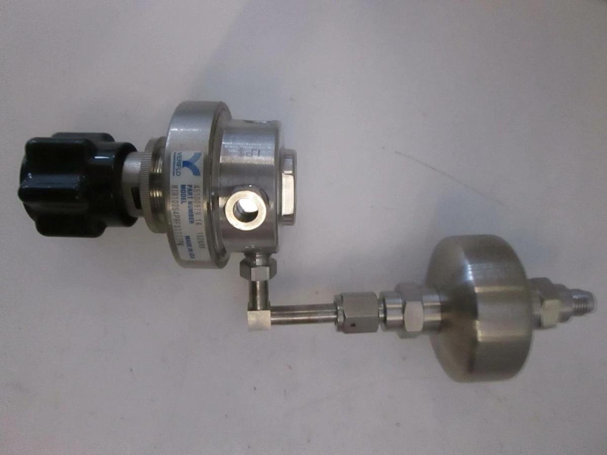 Used Veriflo HIR102S4PB Pressure Regulator with Millipore WG2F06WR1 Gas Filter, Used