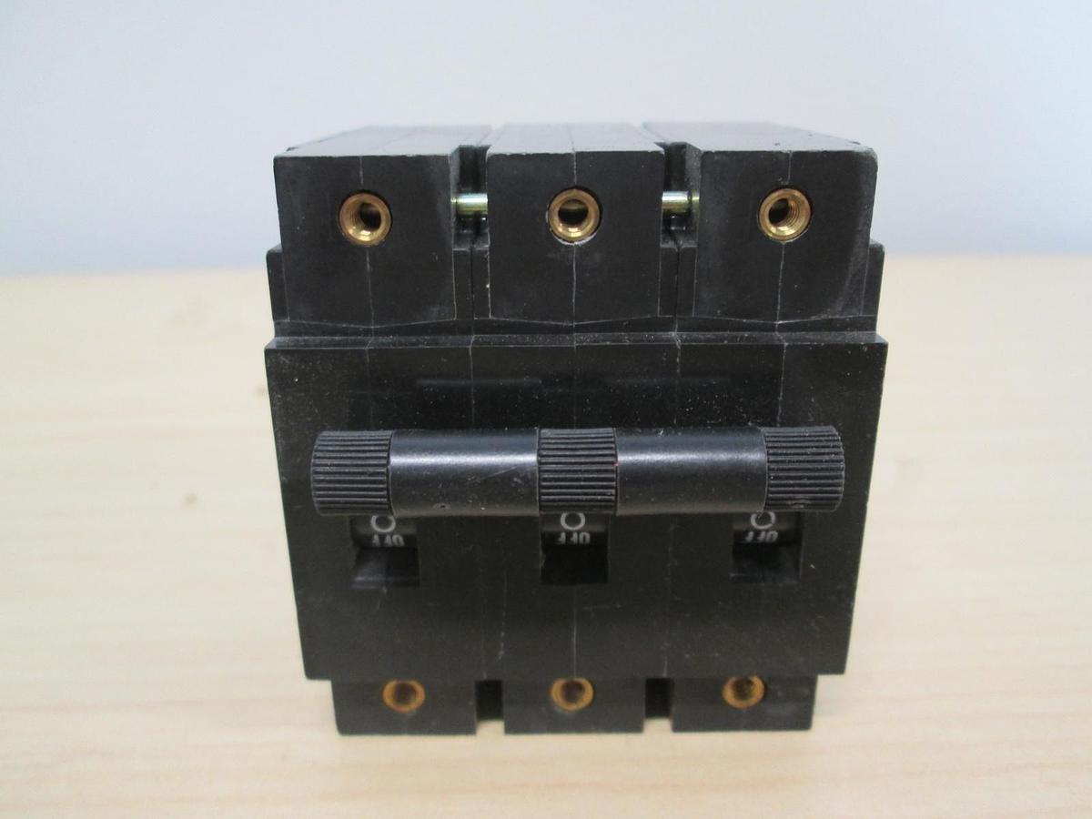 Used Heinemann, AM3-AB-A-0010-10E, 3 Pole Circuit Breaker, 250V, 10A, Used