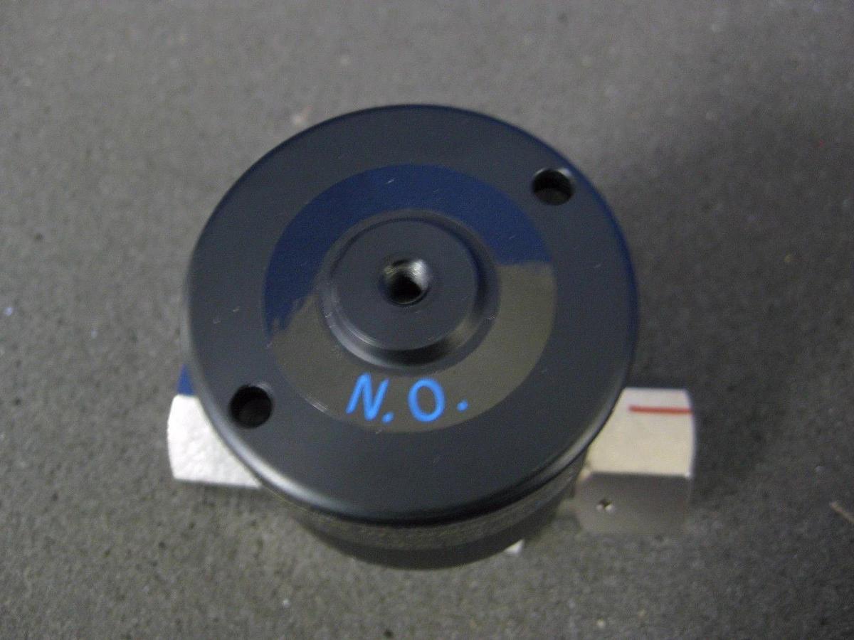 Fujikin FP-ND-71-9.52-2 NEW MEGA-ONE LA Low Press NO Diaphragm Valve, NEW